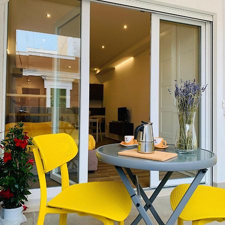 Appartamento Domus13-With Private Parking Bari Esterno foto