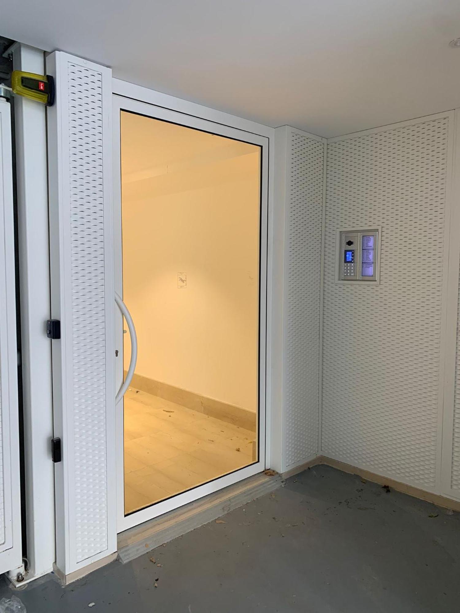 Appartamento Domus13-With Private Parking Bari Esterno foto