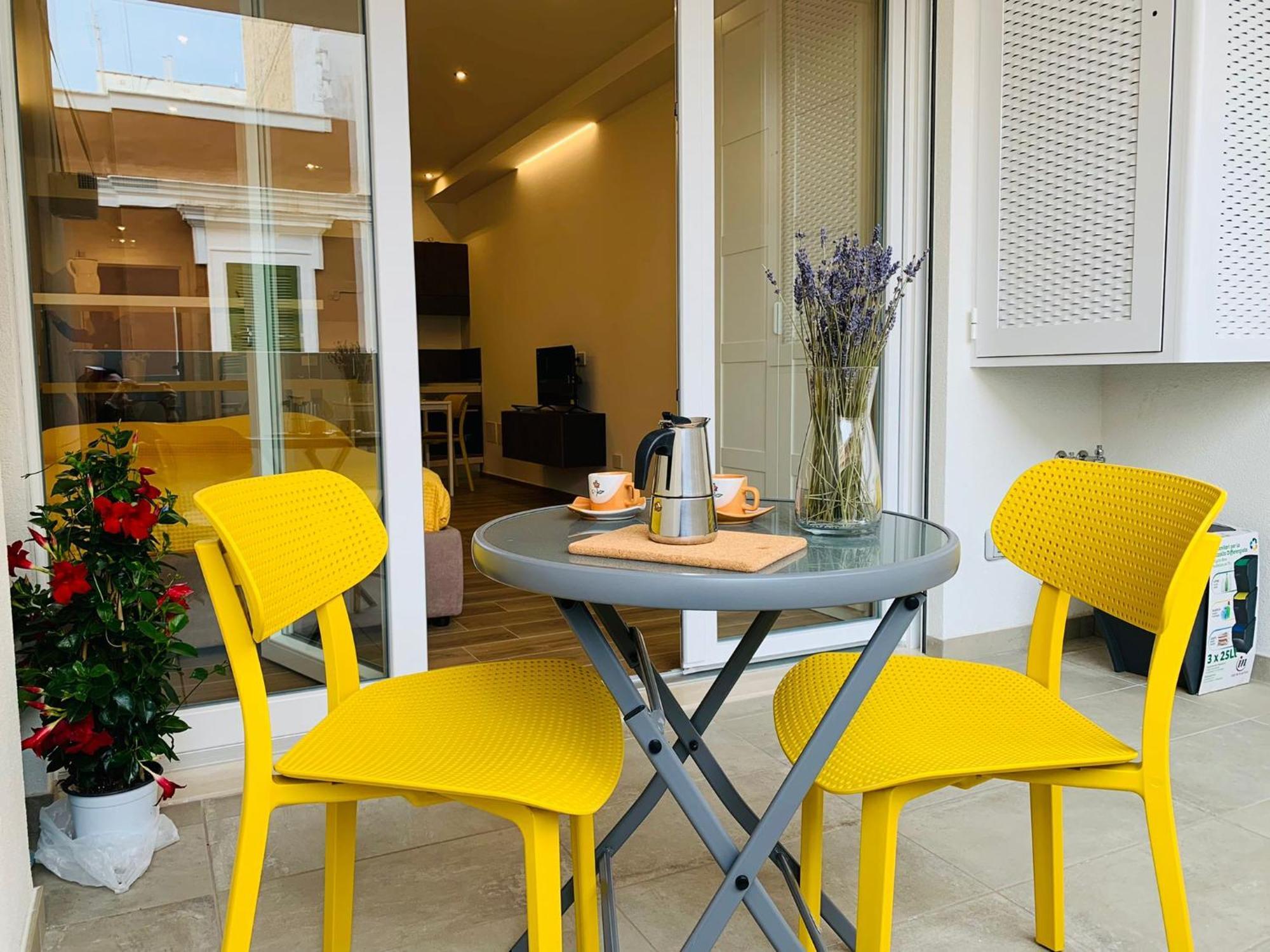 Appartamento Domus13-With Private Parking Bari Esterno foto