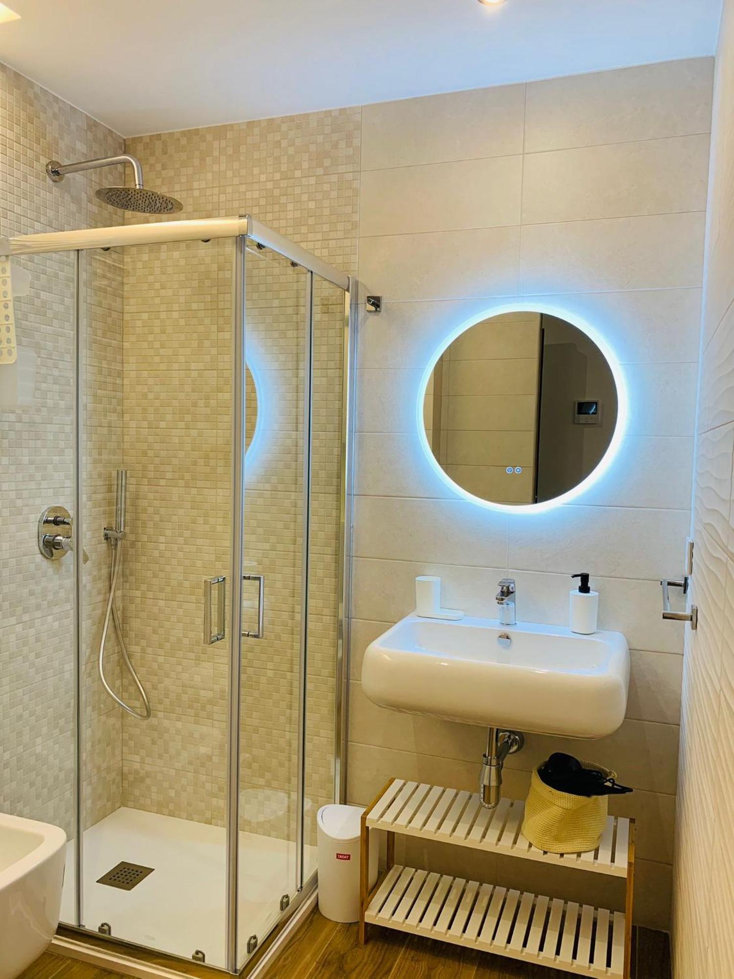 Appartamento Domus13-With Private Parking Bari Esterno foto