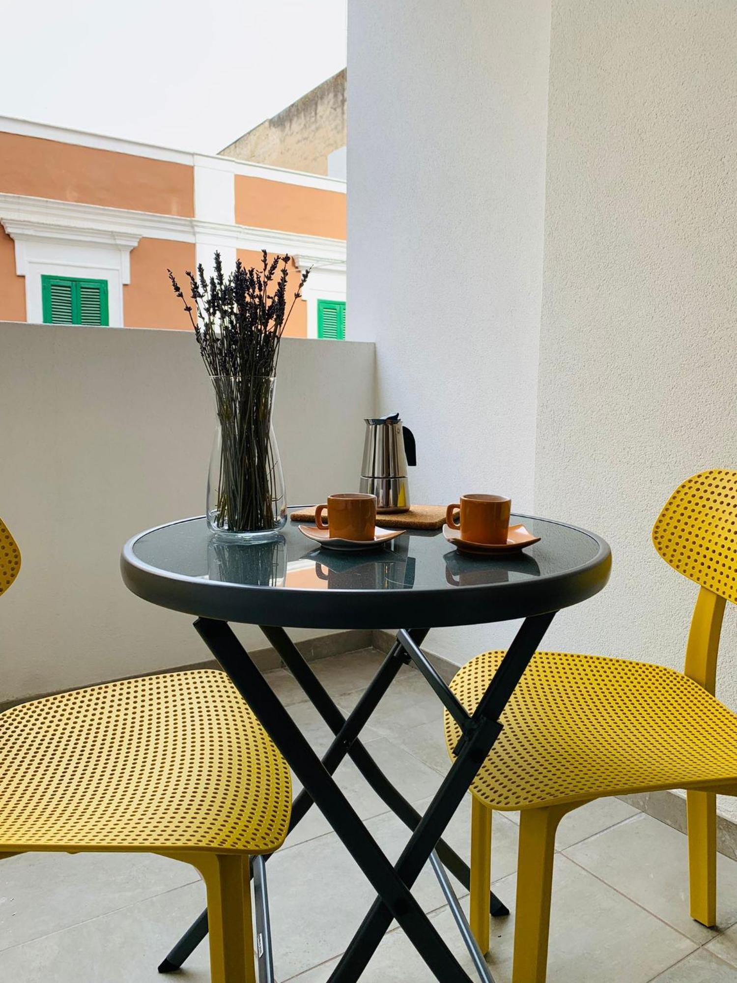 Appartamento Domus13-With Private Parking Bari Esterno foto